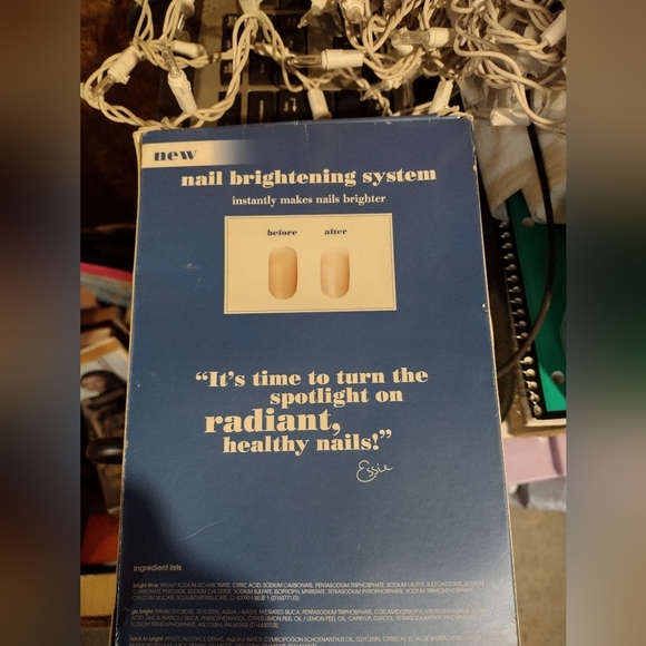 Brand New Essie Nail Brightening Kit In Box - Picture 2 of 2